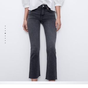ZARA Mid-Rise Flared Crop Jeans
